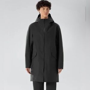 Arcteryx Men's Black monitorJacket